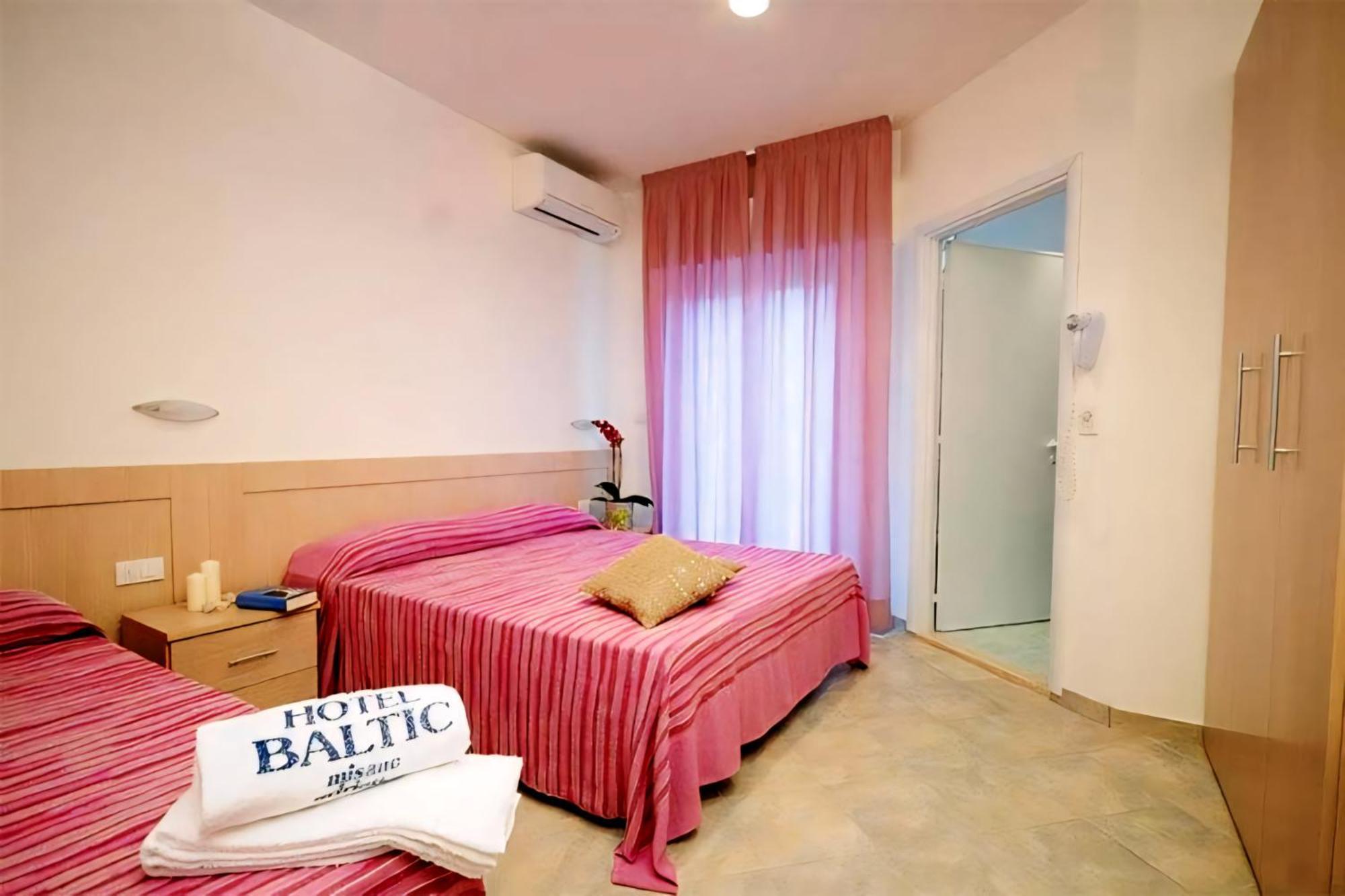Hotel Baltic Misano Adriatico Esterno foto