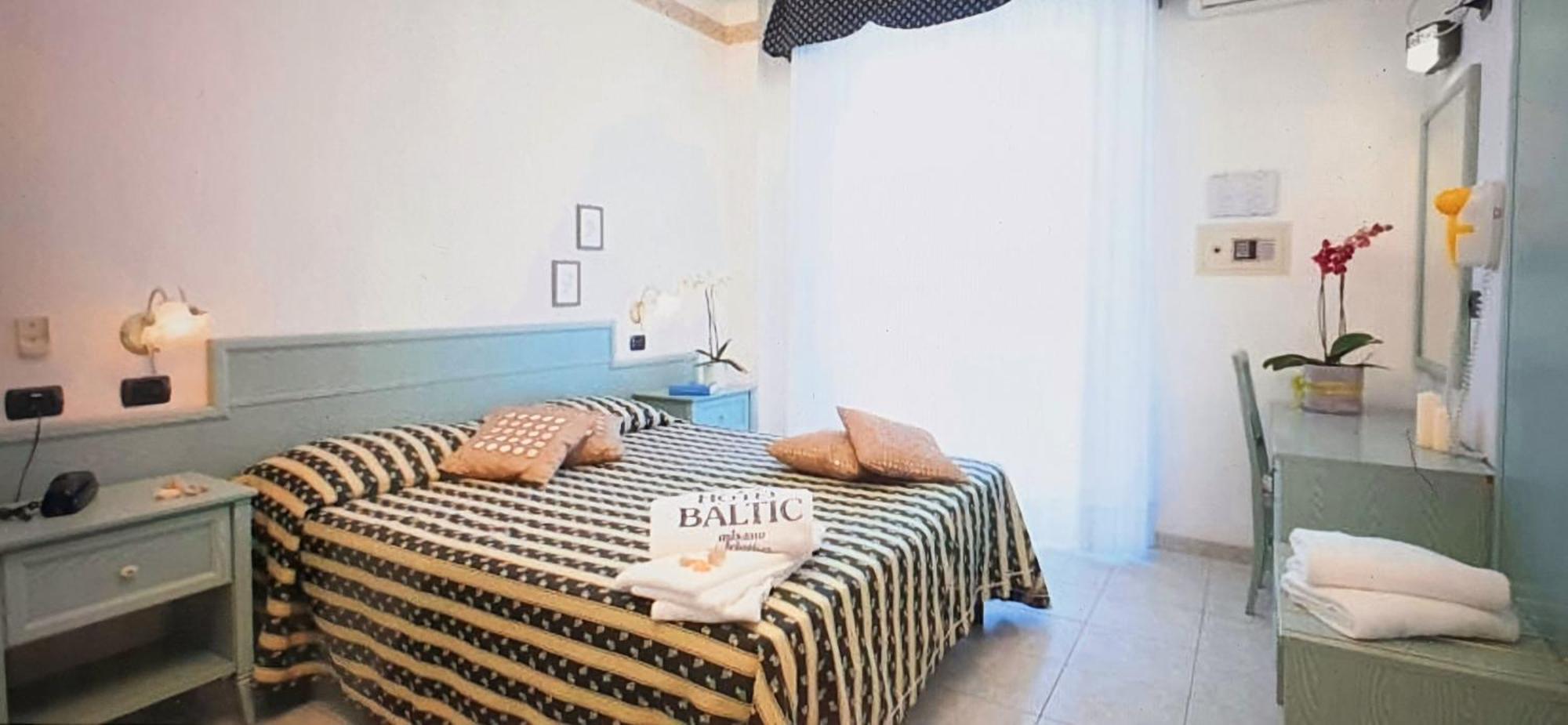 Hotel Baltic Misano Adriatico Esterno foto
