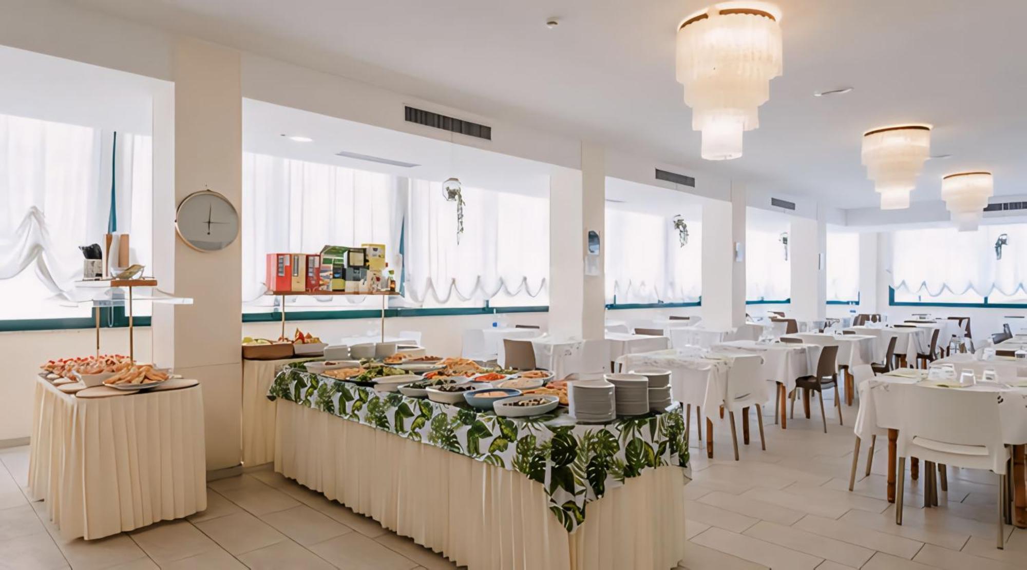 Hotel Baltic Misano Adriatico Esterno foto