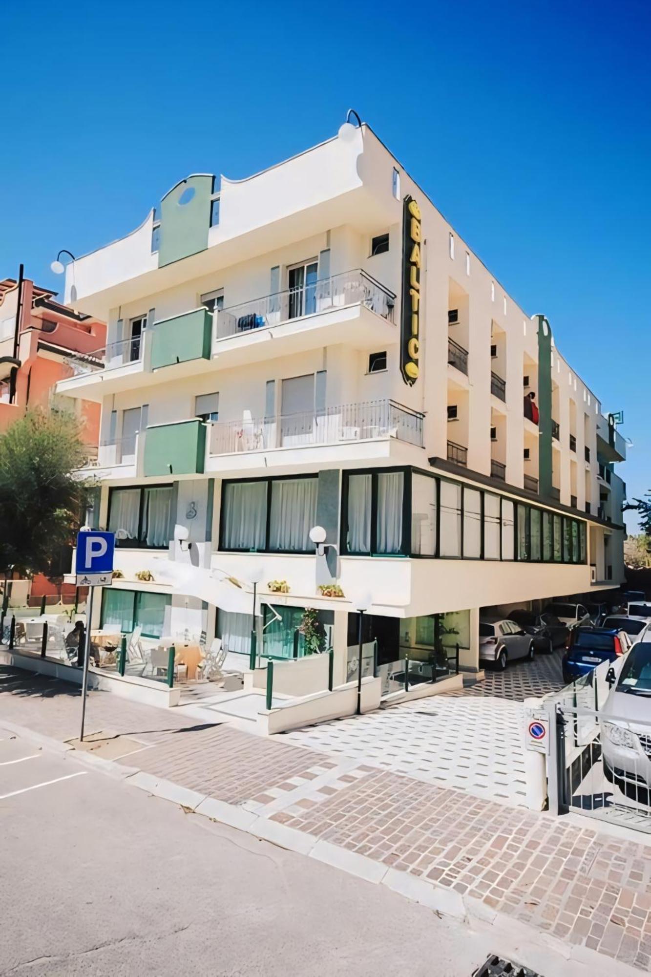 Hotel Baltic Misano Adriatico Esterno foto