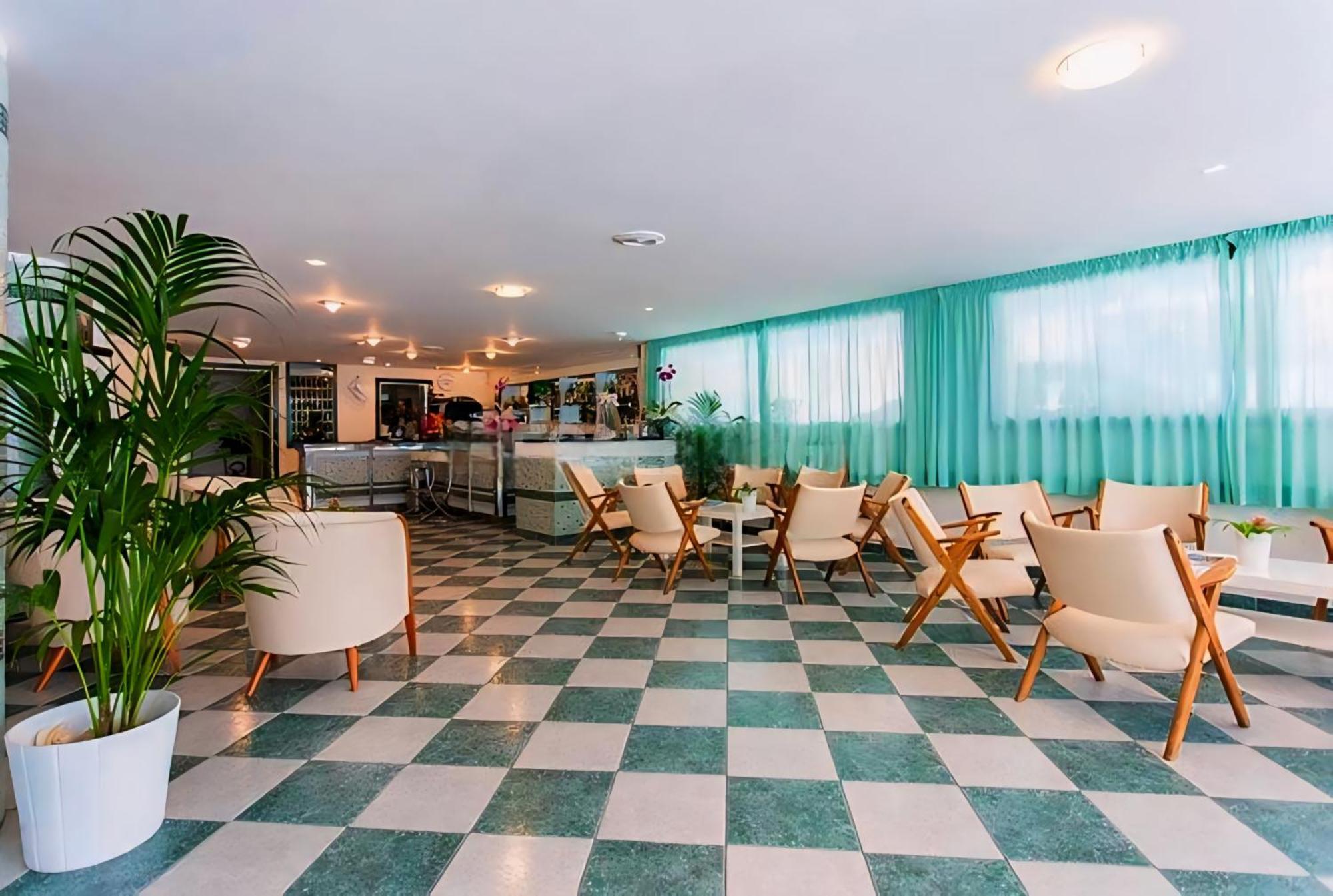 Hotel Baltic Misano Adriatico Esterno foto
