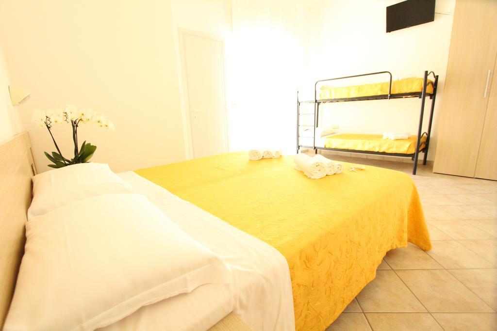 Hotel Baltic Misano Adriatico Esterno foto