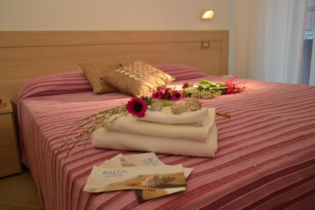 Hotel Baltic Misano Adriatico Esterno foto